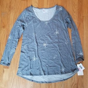 Lularoe Disney Lynnae skull and crossbones Med
